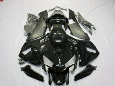 Matte and Gloss Black Honda CBR600RR Fairings 2005-2006